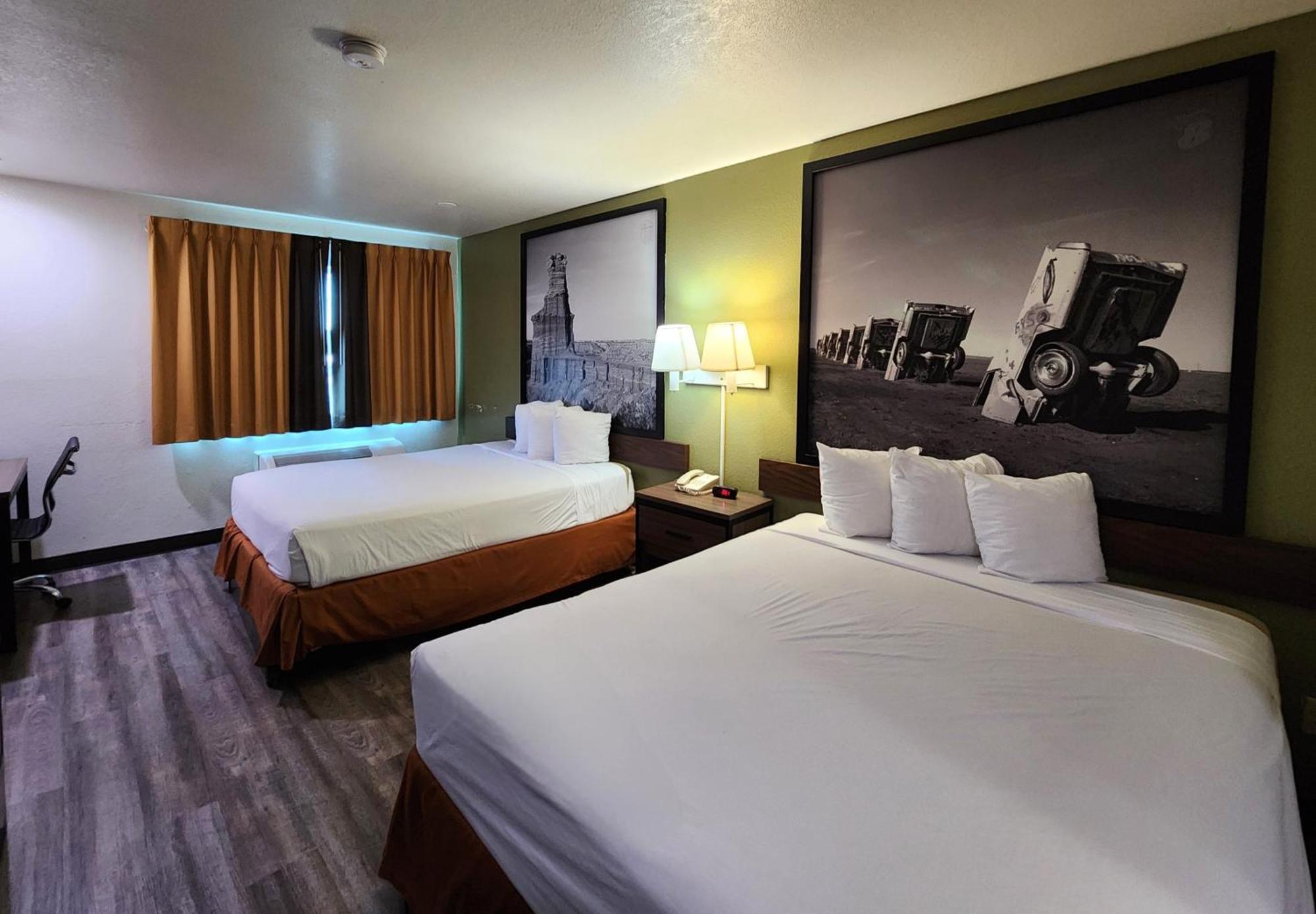 Super 8 By Wyndham Austin North/University Area Exterior photo